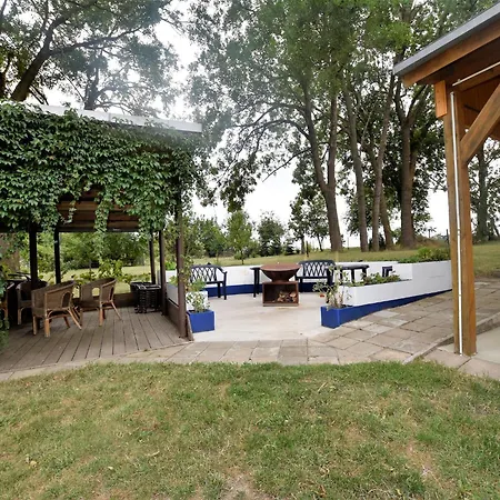 Luxurioese In Mit Garten, Cleaning Included